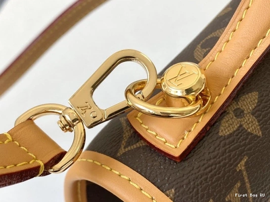 First bag ru LOUIS IVY VUITTON 0813